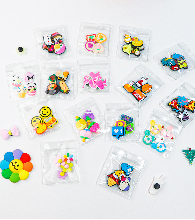 跨境热卖卡通DIY鞋花扣洞洞鞋配饰PVC软胶装饰配件鞋扣小饰品批发详情15