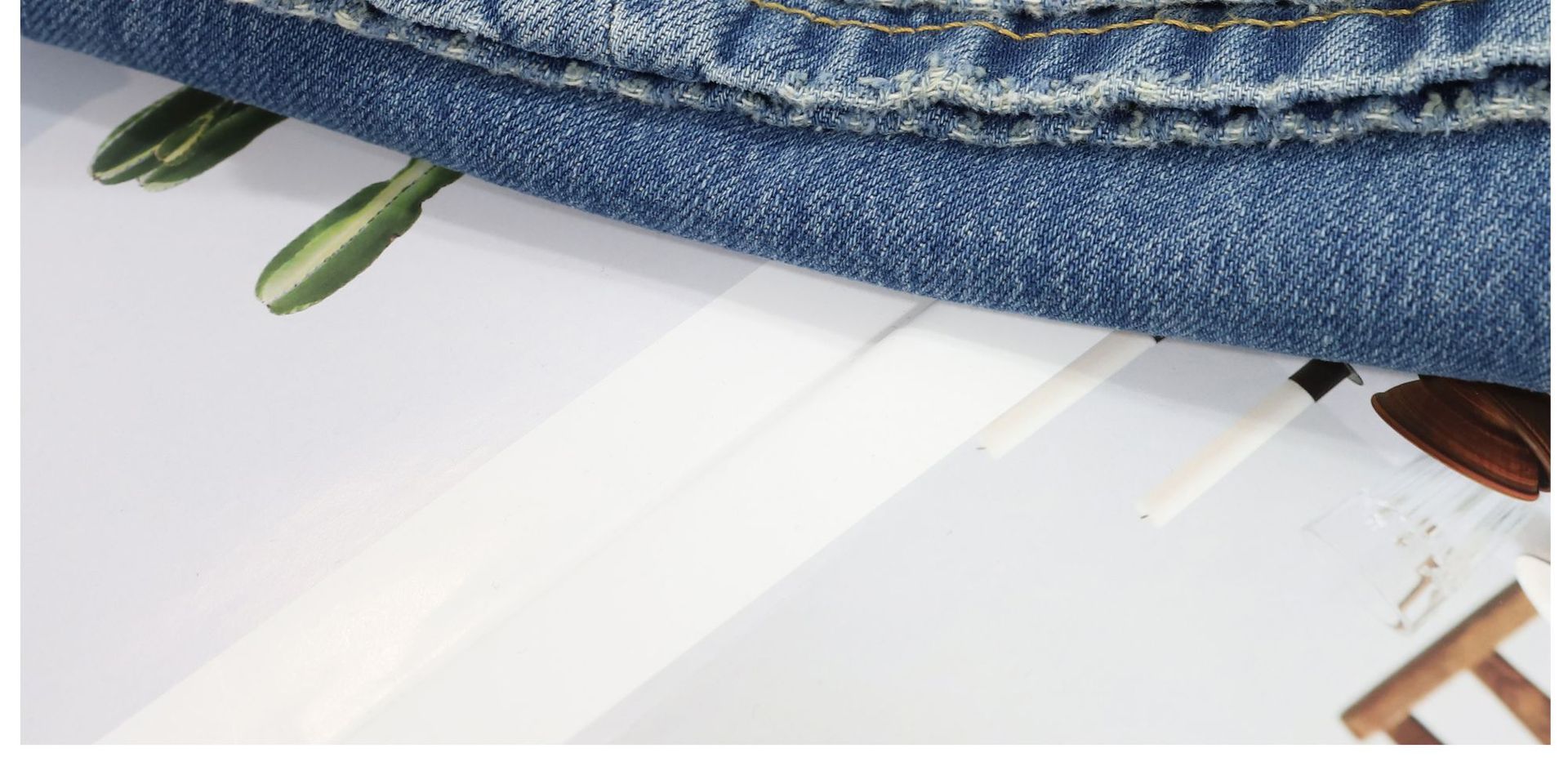 AC blue straight-leg jeans for women, high-waisted wide-leg, ink-wash distressed printed flared pants, dirty pants, Spring 2026 new style pic 18