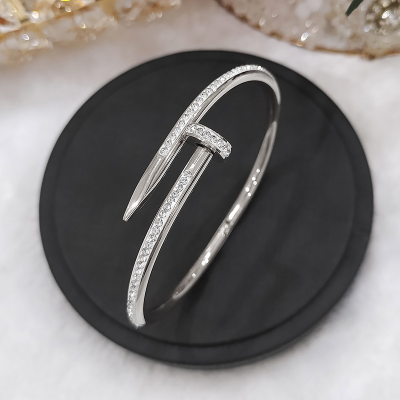 A classic 18k rose gold titanium steel bracelet that is a bestseller in Japan and South Korea. It is a unisex love nail bracelet that does not fade pic 19