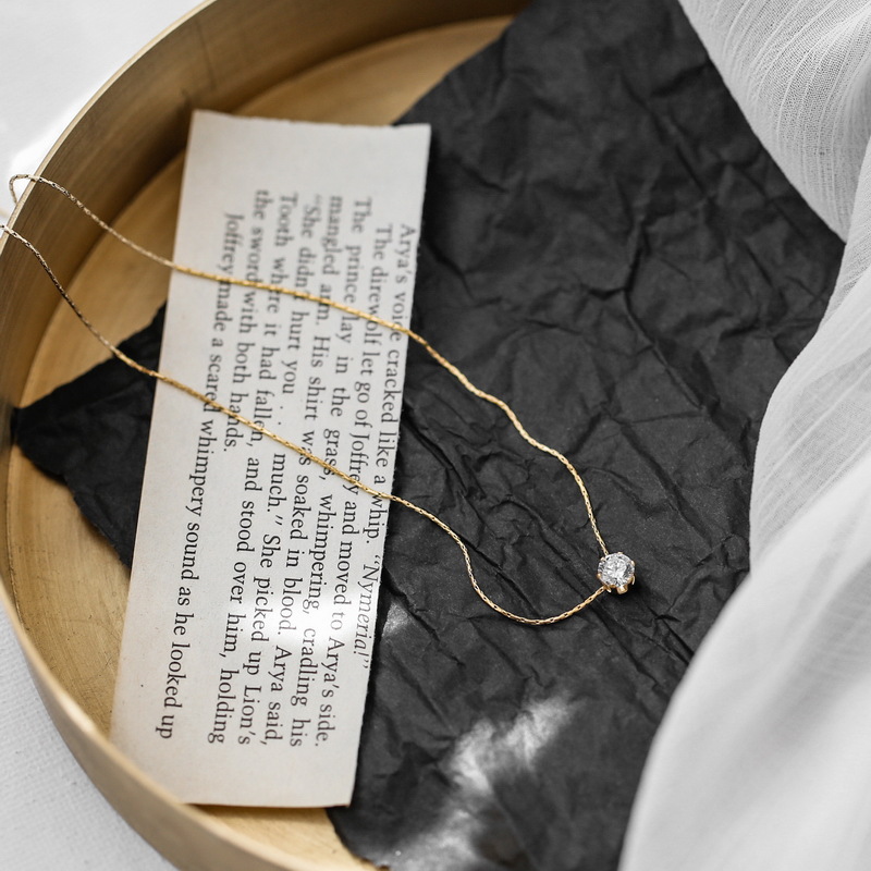 睡觉不用摘简约耐看气质基本款六爪单钻迷你钛钢金色不褪色耳环女详情5