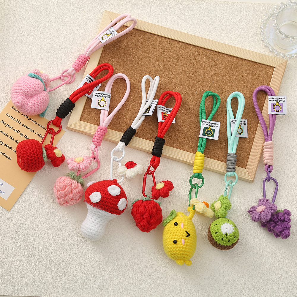 创意可爱水果蔬菜挂饰少女包包钥匙扣钩针挂件手工diy毛线配饰详情3