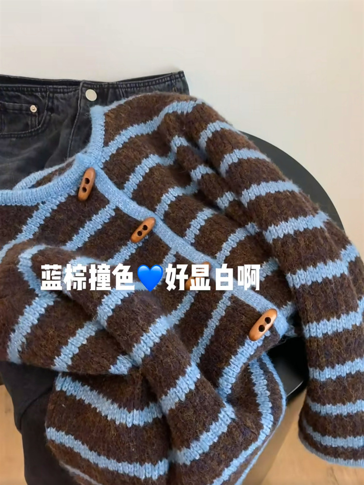 Self-reserved style recommendation ~ A new retro thickened knitted cardigan for women with contrasting color striped horn-button soft and glutinous sweaters for autumn and winter pic 10