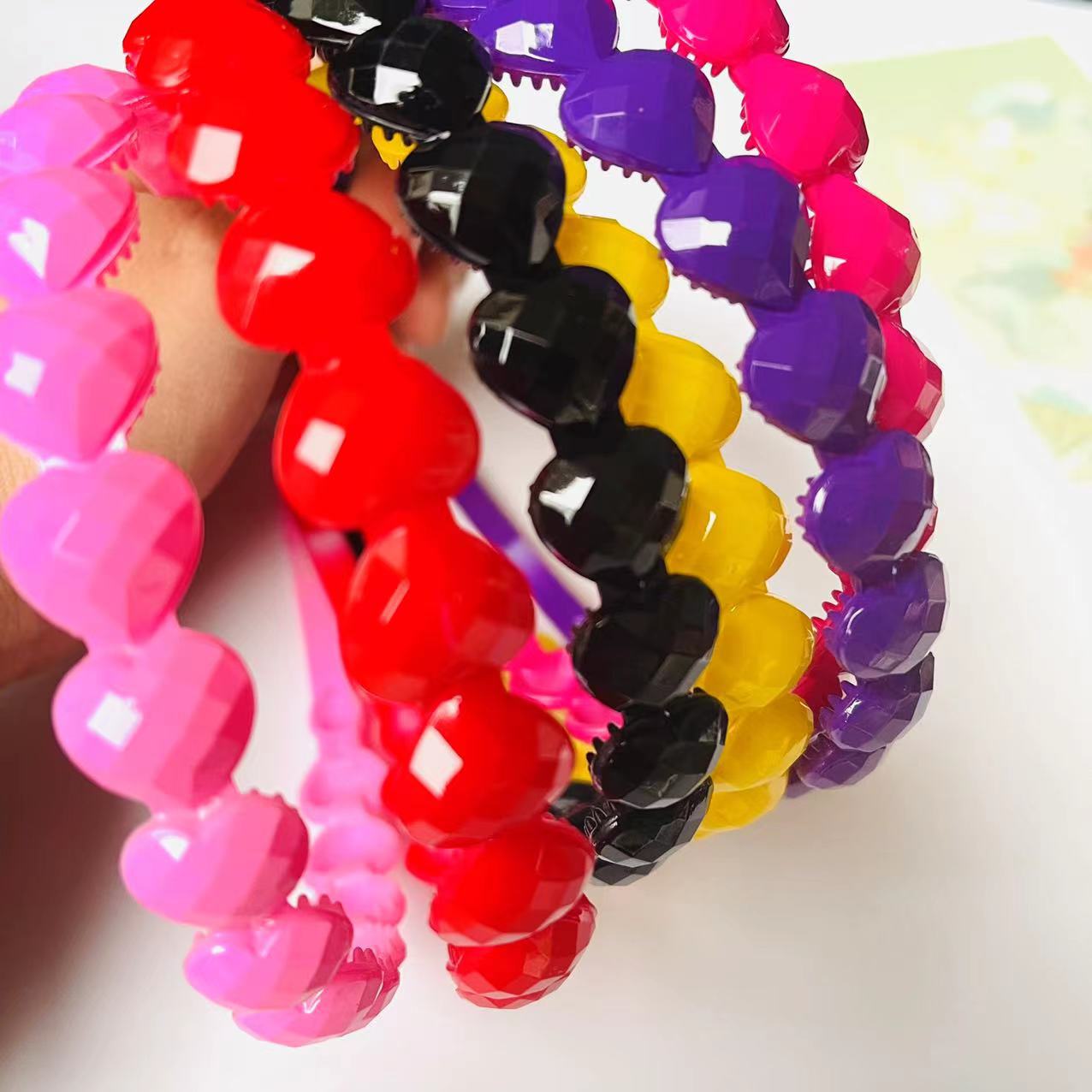 【 Zone 1-11 】15 heart-shaped hair bands 12/ pack 2400/ box Candy-colored wavy hair bands Sweet and elegant thin headbands for going out hair clips Girlish heart hair accessories Japanese and Korean headwear pic 4
