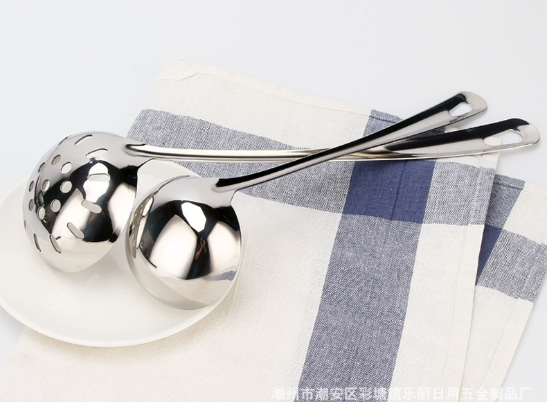 Household and commercial stainless steel hot pot spoons, small hot pot spoons, soup spoons and strainer sets, one spoon per person for serving soup pic 3