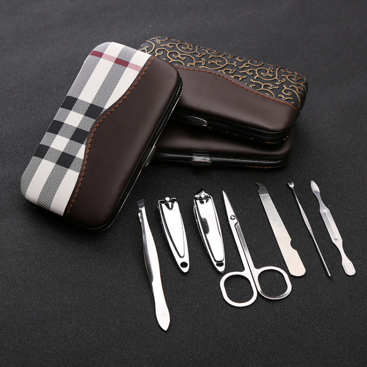 7 pieces of nail clipper sets, decoration nails, beauty and nail care tools, nail clippers, stainless steel nail clippers for foot and hand care in stock pic 3