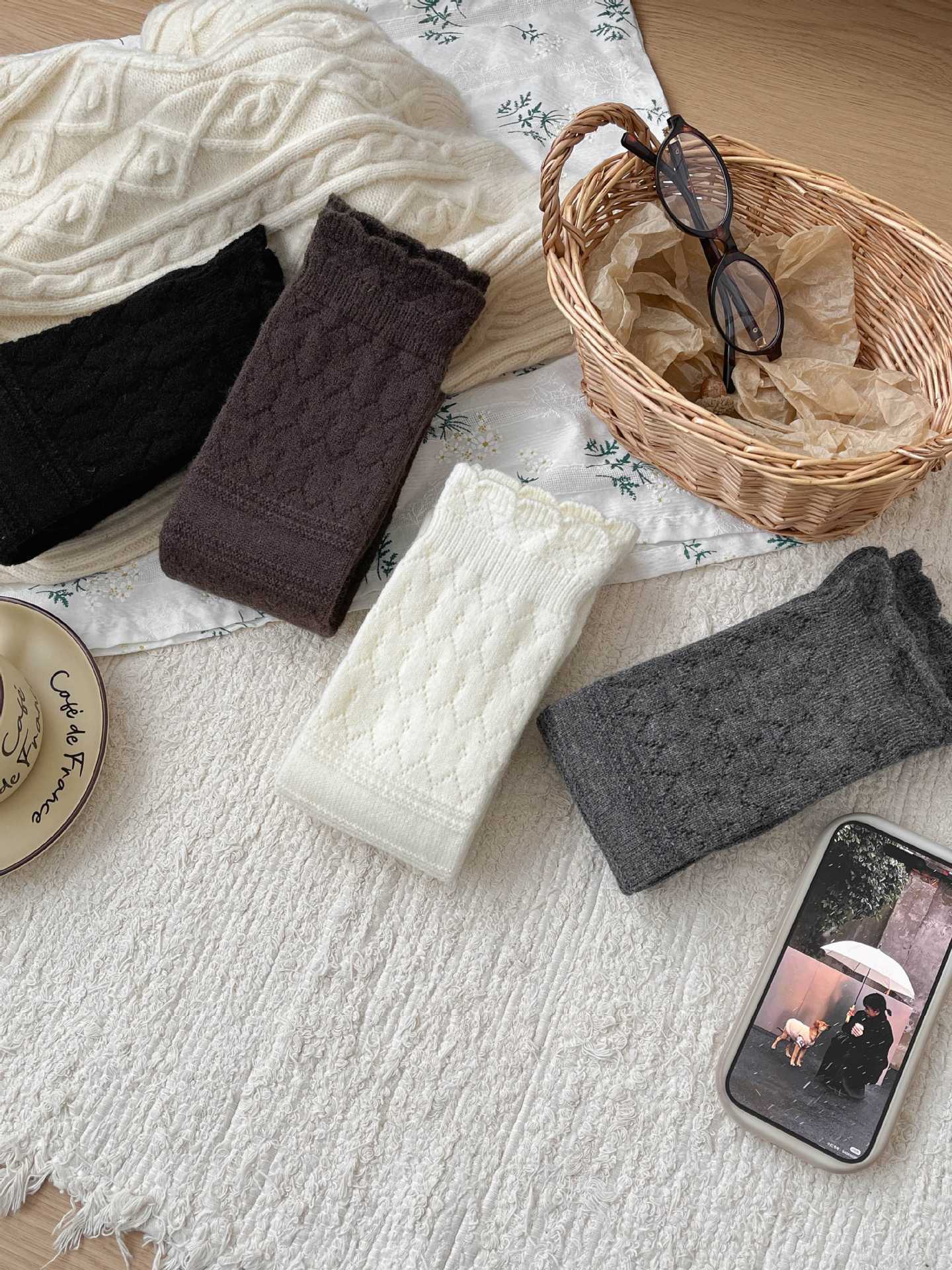 Japanese-style retro cut-out wool calf socks for women, mid-calf pile socks, warm autumn and winter with boots, long calf socks, boots and socks pic 16