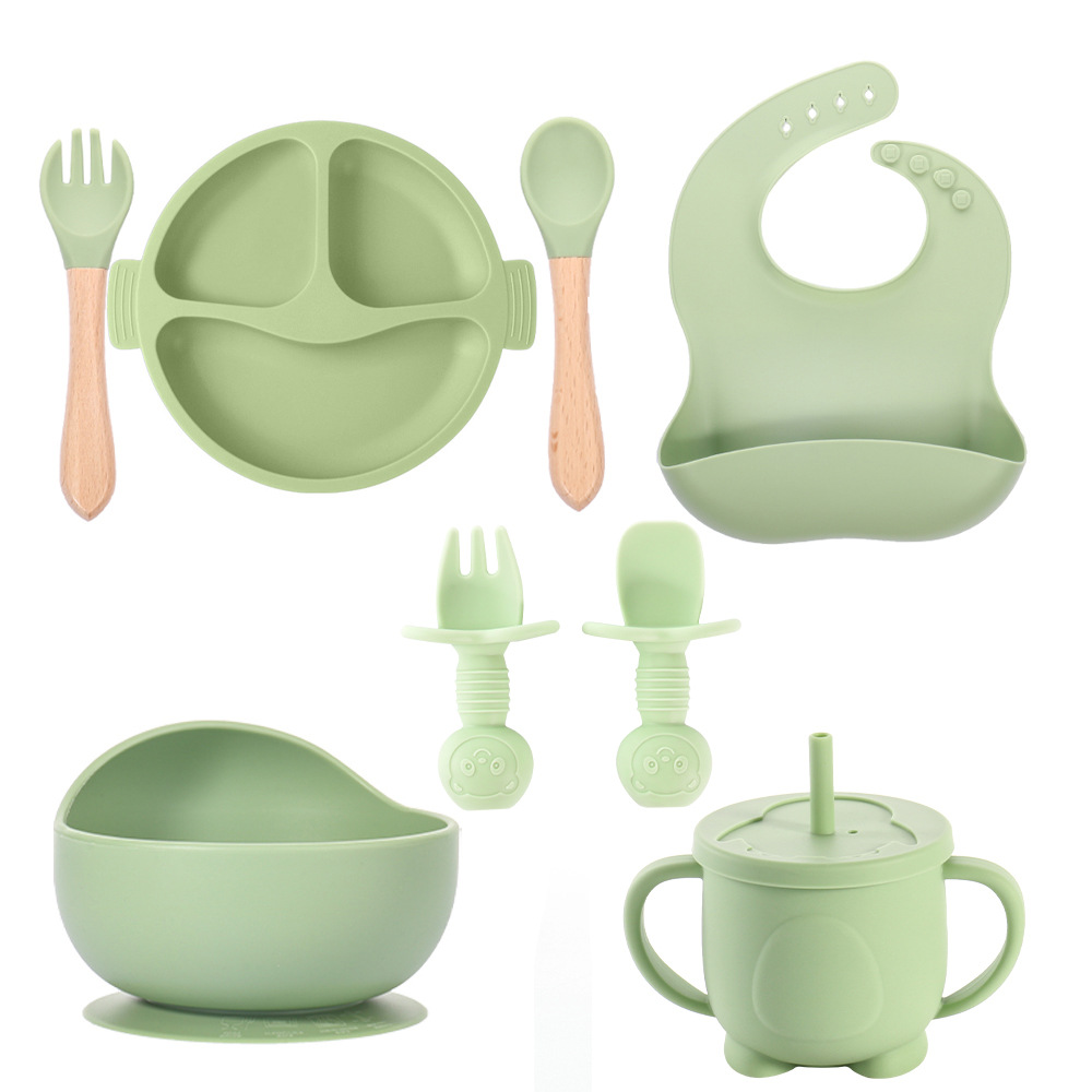 婴儿餐具套装硅胶一体式分格碗宝宝吸盘小熊造型辅食喂养餐盘叉勺套装详情7