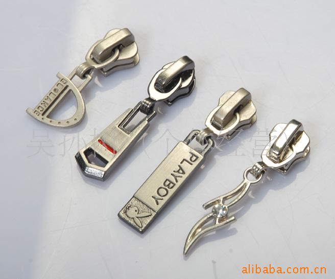 伟兴辅料有机玻璃钻石拉链头优质双头手袋箱包饰品吊坠详情7