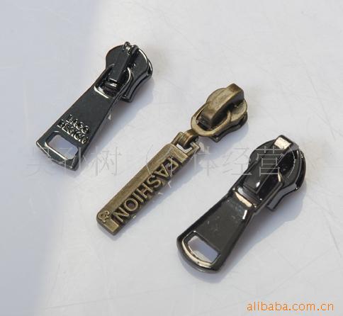 伟兴辅料有机玻璃钻石拉链头优质双头手袋箱包饰品吊坠详情1