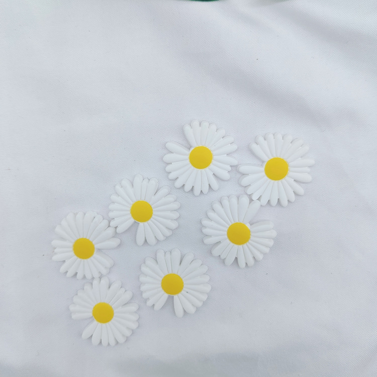 Cute little Daisy cartoon patch PVC soft rubber small flower phone case hair clip DIY accessory in stock wholesale, other categories and styles diverse Application Scenario