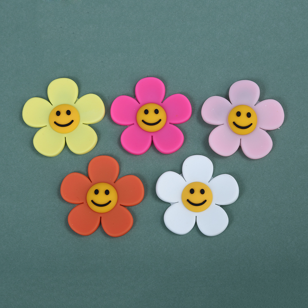 Sunflower pattern PVC soft glue DIY jewelry accessories Cute storage box Mobile phone case refrigerator sticker Crocs hair accessories patch Creative handmade diy jewelry materials full figure
