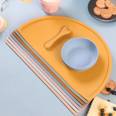 Cross-border silicone placemat semi-round thickened heat insulation anti-scalding non-slip silicone coaster easy to clean high temperature resistant wholesale table non-slip mat household placemat thumbnail