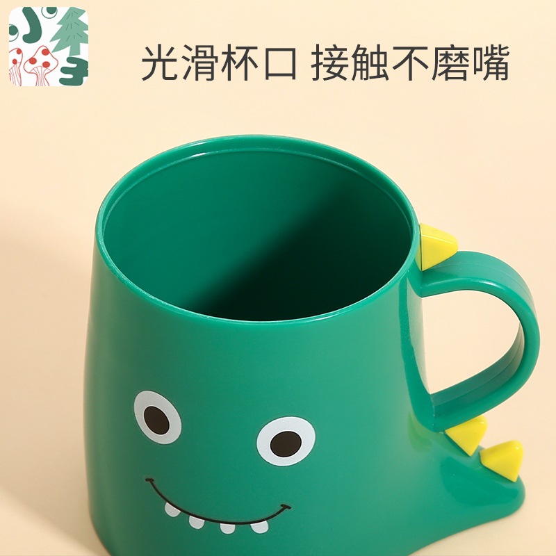 婴幼儿学饮杯实物图