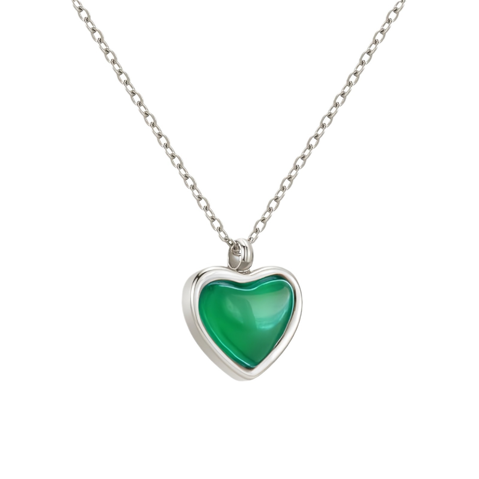 The new 18K gold heart-shaped pendant necklace from Europe and America, the same style as the popular Instagne-style red agate inlaid stainless steel necklace, is now available. It is a fashionable and trendy jewelry product Item Picture