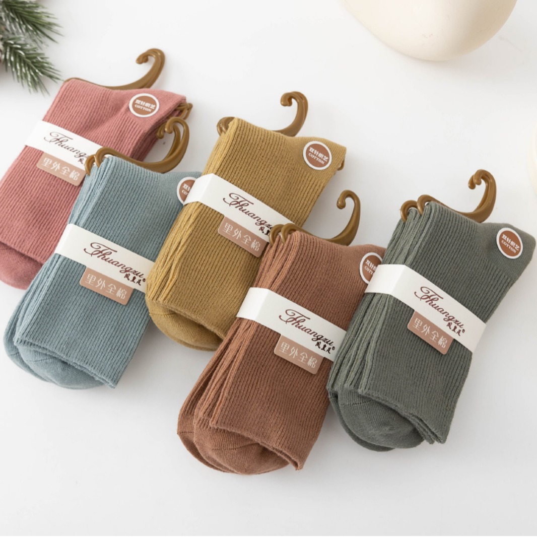 Medias de color sólido para mujeres otoño invierno nuevo jersey de algodón calcetines anti-olor sudor absorbente casual blanco y negro calcetines de algodón de doble aguja al por mayor suministro de fábrica stand Specification image