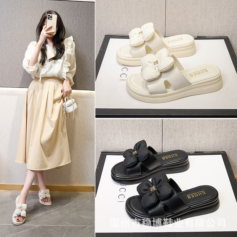 2025新款仙女风花朵牛皮松糕厚底拖鞋女 外穿防滑沙滩凉拖大码 夏季精致工艺品