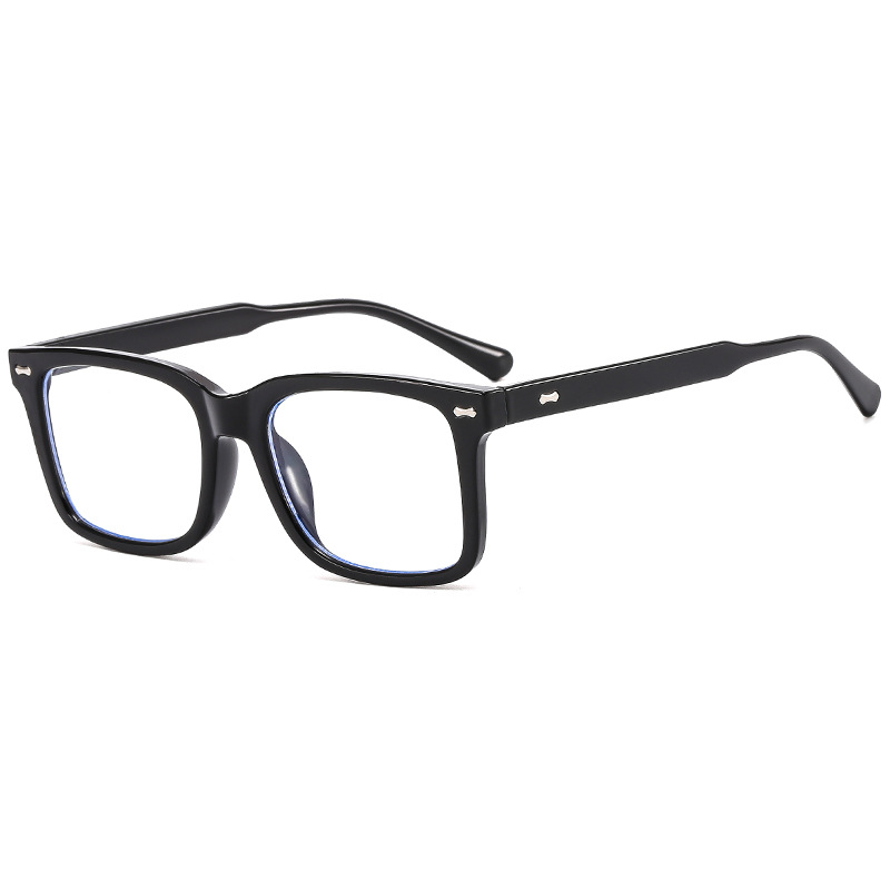 The 2025 new square optical glasses are casual, fashionable and trendy. They are flat light glasses suitable for both men and women for study and work