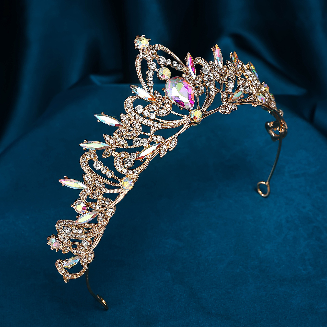 Amazon's best-selling Korean-style teardrop crown bridal dress headwear, birthday princess crown, banquet dress, hair accessory, and crown accessory Application Scenario