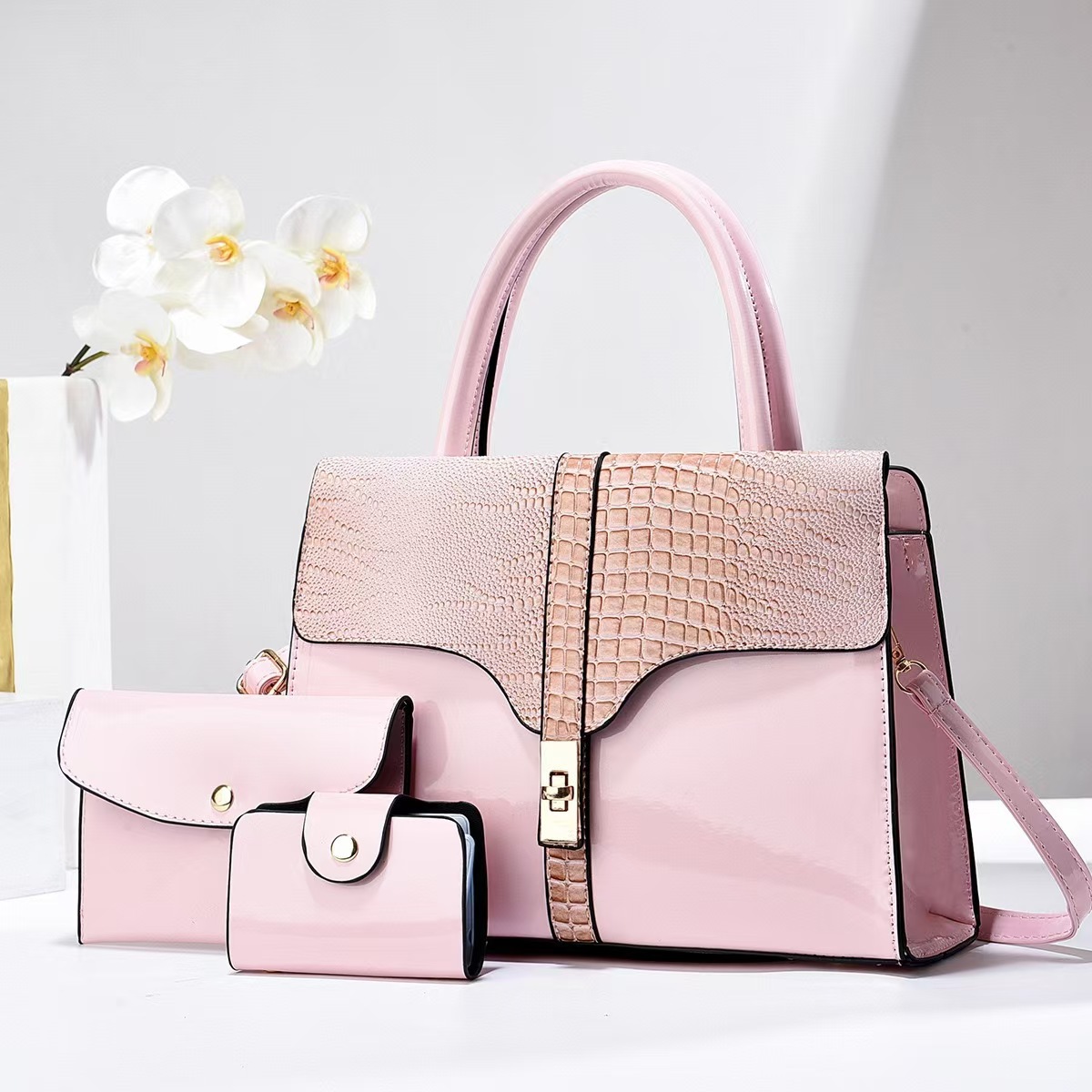 Factory direct sales, high-end, simple crocodile pattern women's handbag, large capacity, fashionable single-shoulder crossbody bag, three-piece set, trendy style, other category styles Specification image