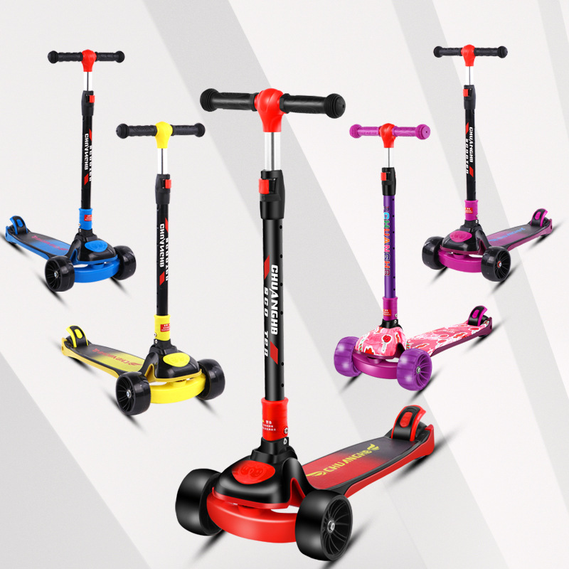 新款儿童滑板车三合一折叠溜溜车2-8岁宝宝可坐可滑闪光轮踏板车