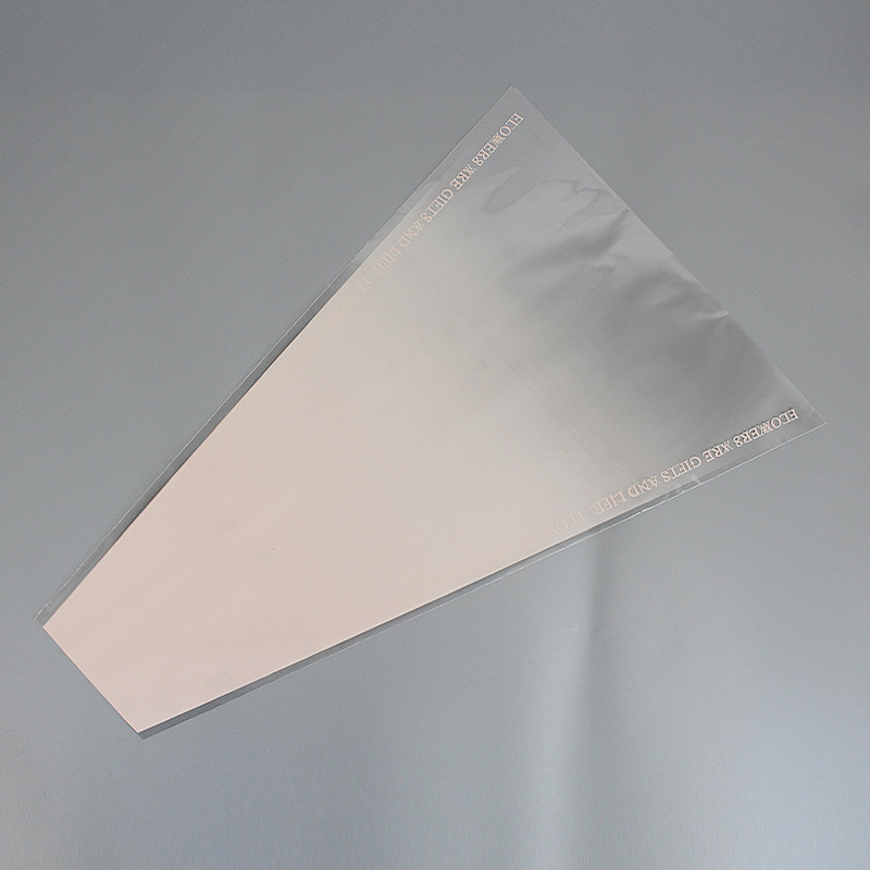 Gradient multi-pack flower bouquet packaging bags, carnation rose fresh flower gift boxes, transparent bags, multi-pack fresh flower packaging products Application Scenario
