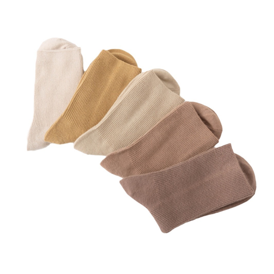 Medias de color sólido para mujeres otoño invierno nuevo jersey de algodón calcetines anti-olor sudor absorbente casual blanco y negro calcetines de algodón de doble aguja al por mayor suministro de fábrica stand Item Picture