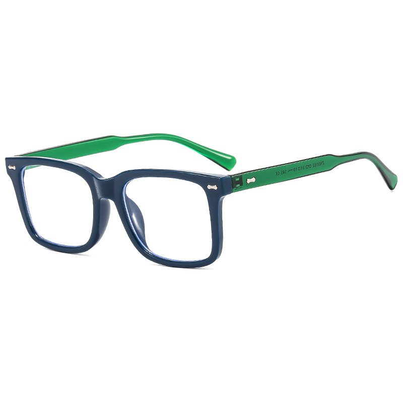 The 2025 new square optical glasses are casual, fashionable and trendy. They are flat light glasses suitable for both men and women for study and work details Picture
