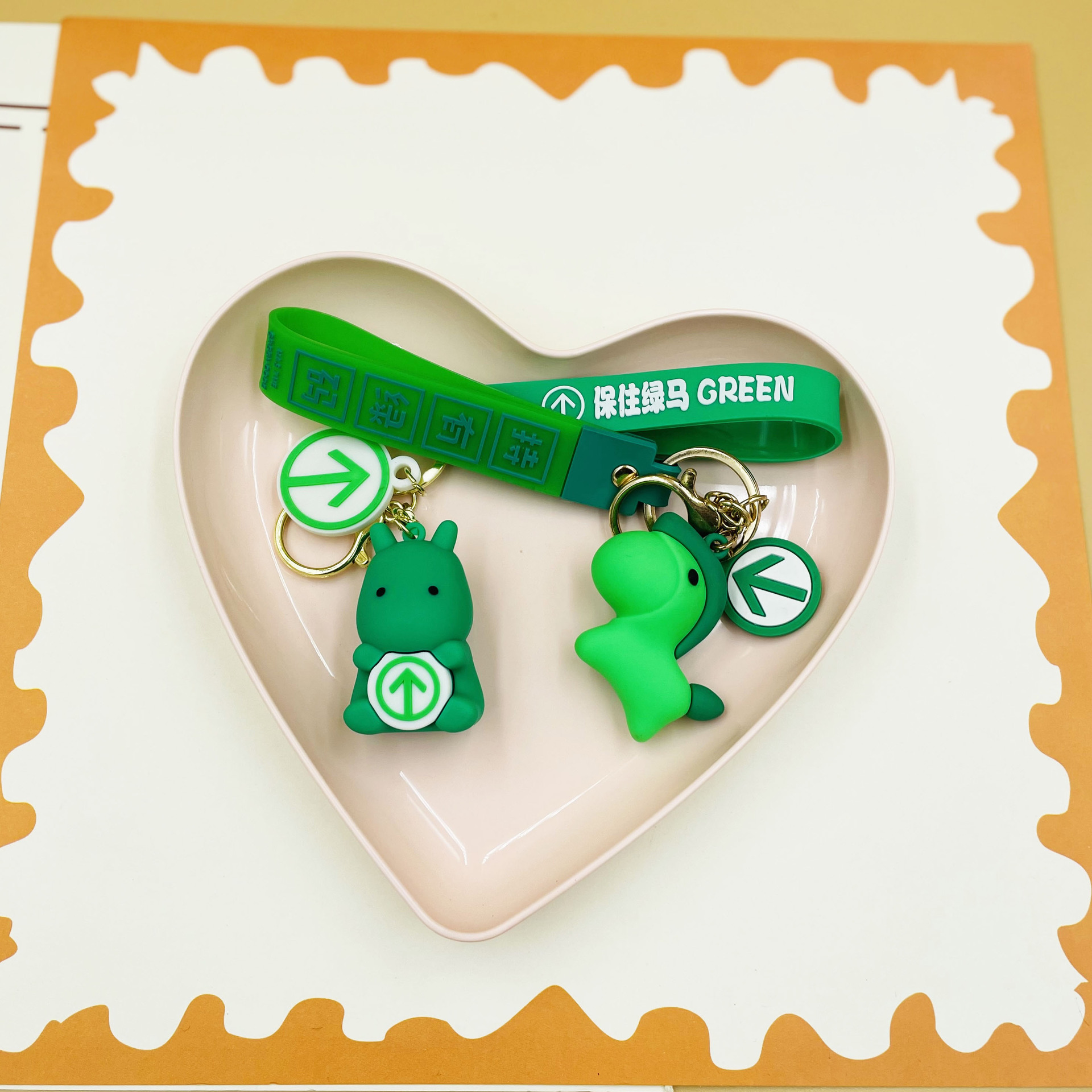 Green Horse Keychain pendant, hold Green Horse to protect Green Horse Deer Horse backpack Small pendant decoration, wholesale factory of keychain accessories in stock Specification image