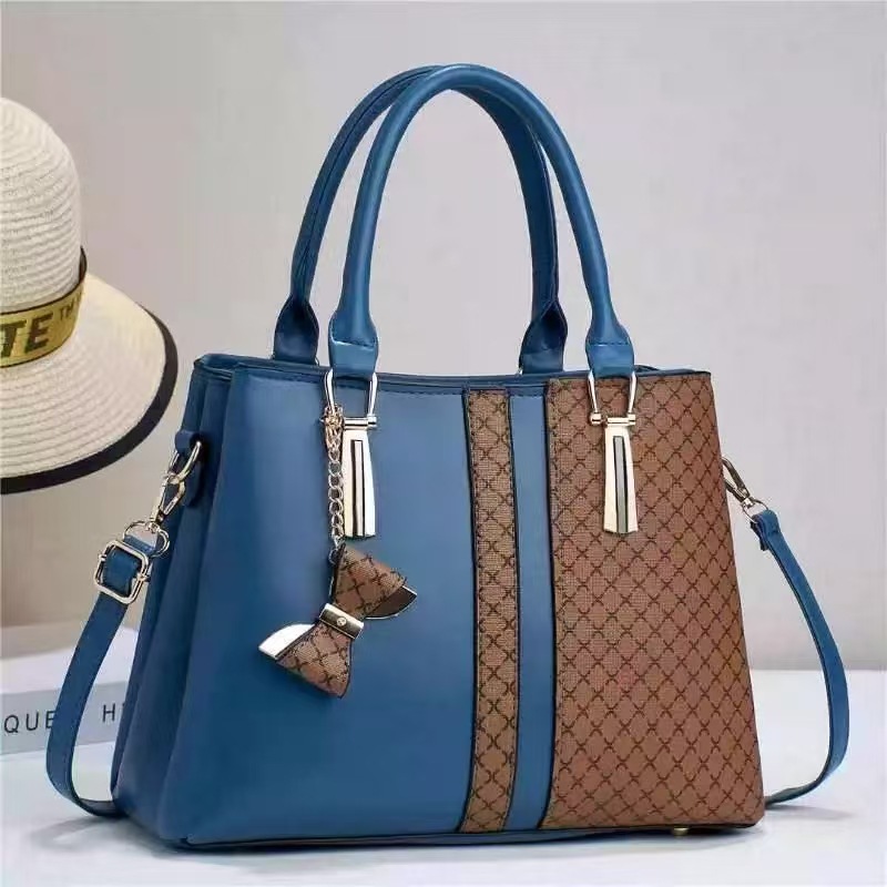 New cross-border patchwork bags, women's trendy printed three-layer large bags, special hand-held shoulder bags for mothers, fashionable bags for middle-aged women, and other categories of new products are now available Application Scenario