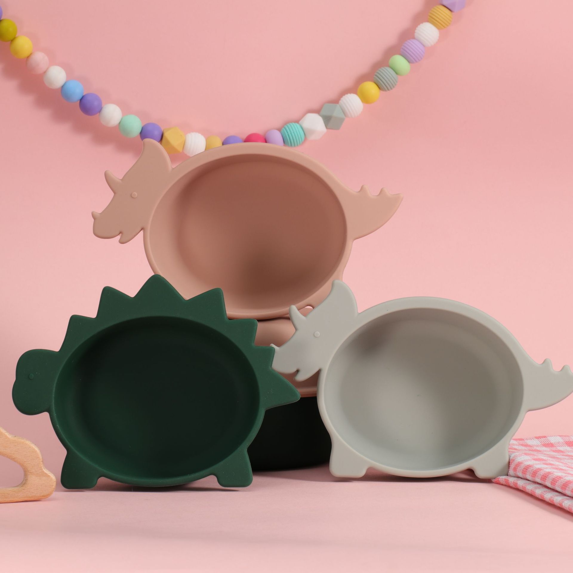 Cross-border explosive dinosaur silicone rice bowl children's tableware feeding tableware baby feeding complementary food silicone bowl baby special silicone bowl Application Scenario