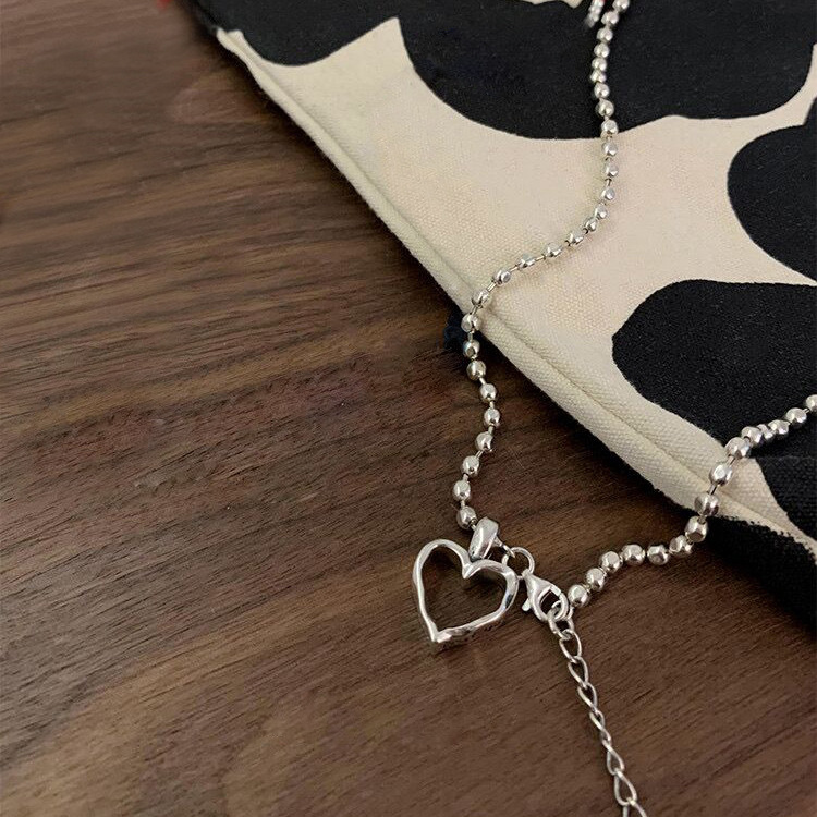 Hollowed-out heart-shaped sterling silver necklace for women, S925, Korean retro style, simple collarbone chain, niche design, fashionable and trendy Specification image