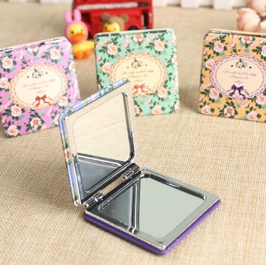 英国巴士折叠化妆镜可爱复古学生便携桌面小镜子宿舍收纳日用百货