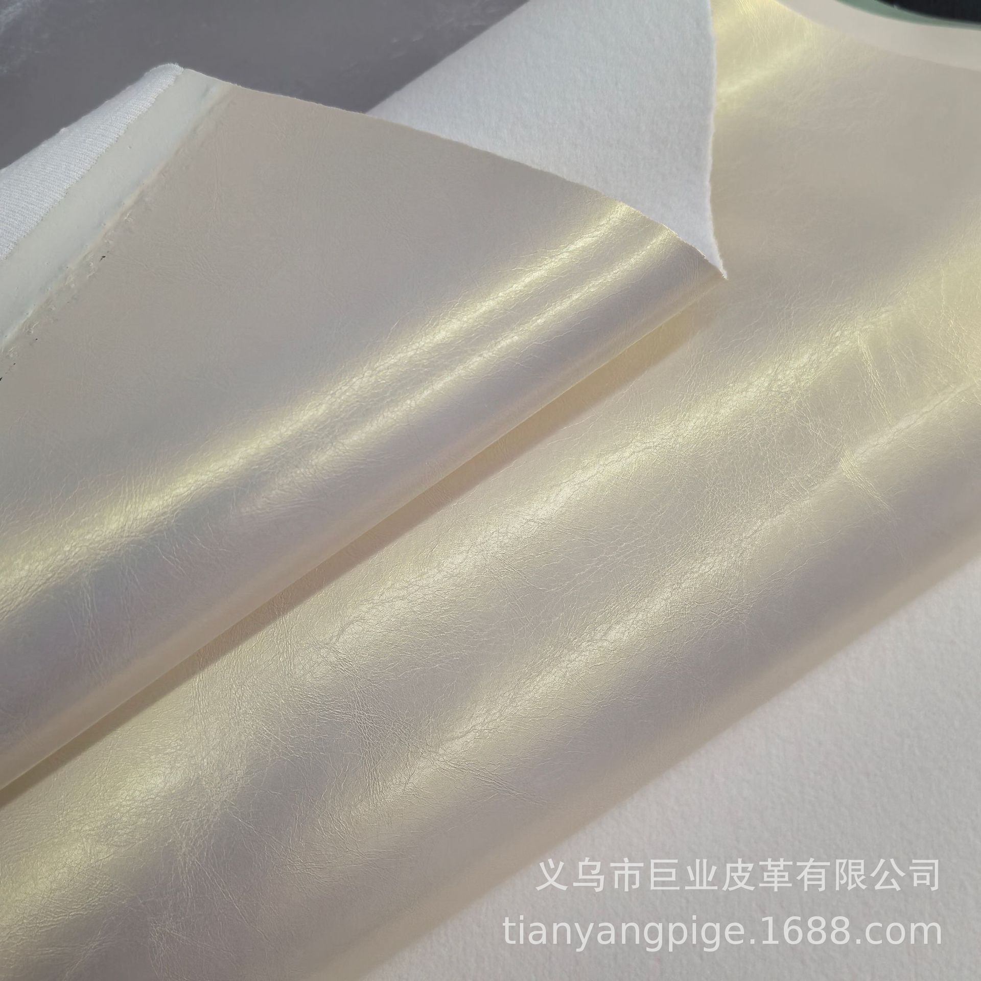 Pu Artificial Leather Fashion Oil Leather Environmental Protection Leather Sofa Home Decoration Luggage Leather Products Shoes Hat Material Preferred details Picture