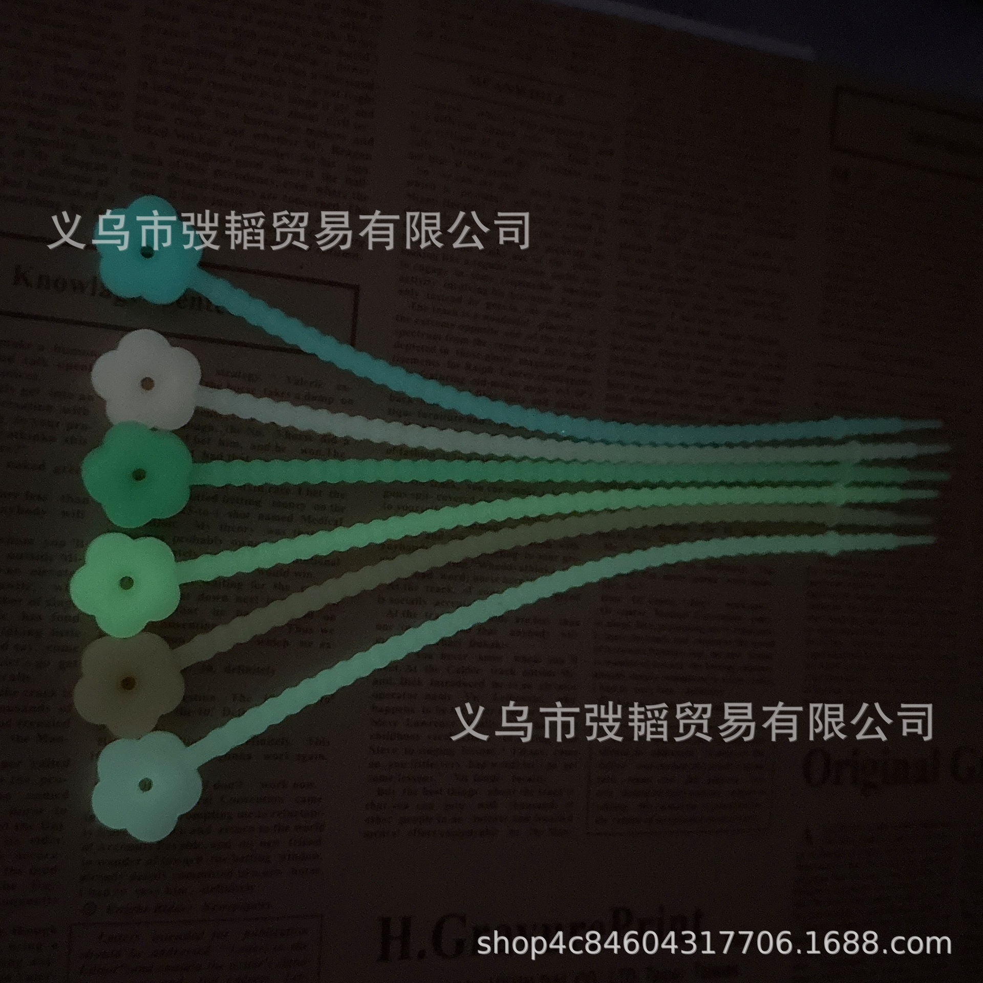 Natural Korean version fluorescent luminous transparent flowers silicone cable ties rainbow rope ties DIY handmade accessories Hair pins hair ornaments Application Scenario