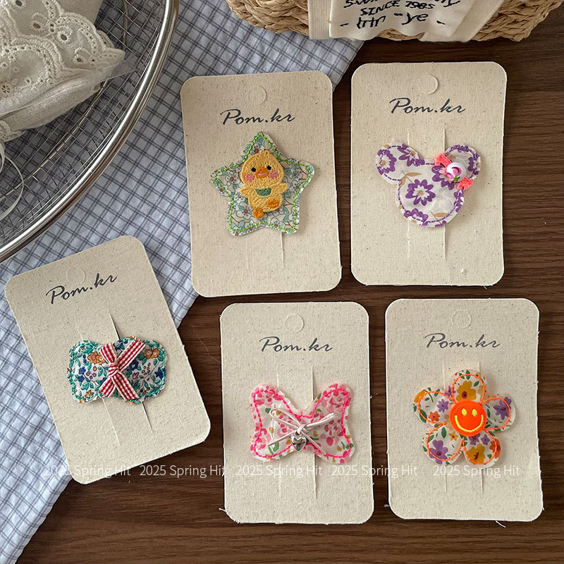 New Korean-style floral cartoon children's hair clip, creative side bangs clip, sweet bear bow hair accessory Specification image