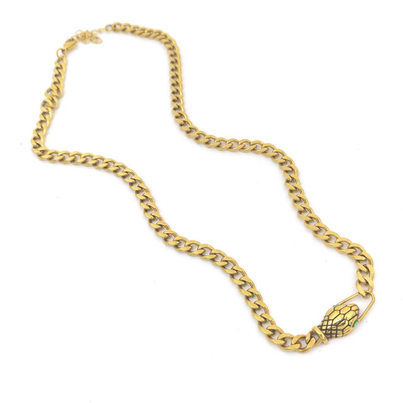 欧美风蛇头镶绿钻粗链条钛钢项链金属感镀18K金高级饰品厂家现货