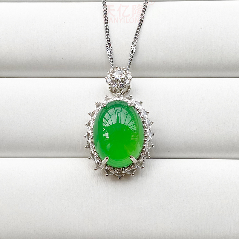 Natural ice-type chalcedony pendant, a popular female Internet celebrity, jade-colored white jade inlaid with gemstones and green agate necklace pendant