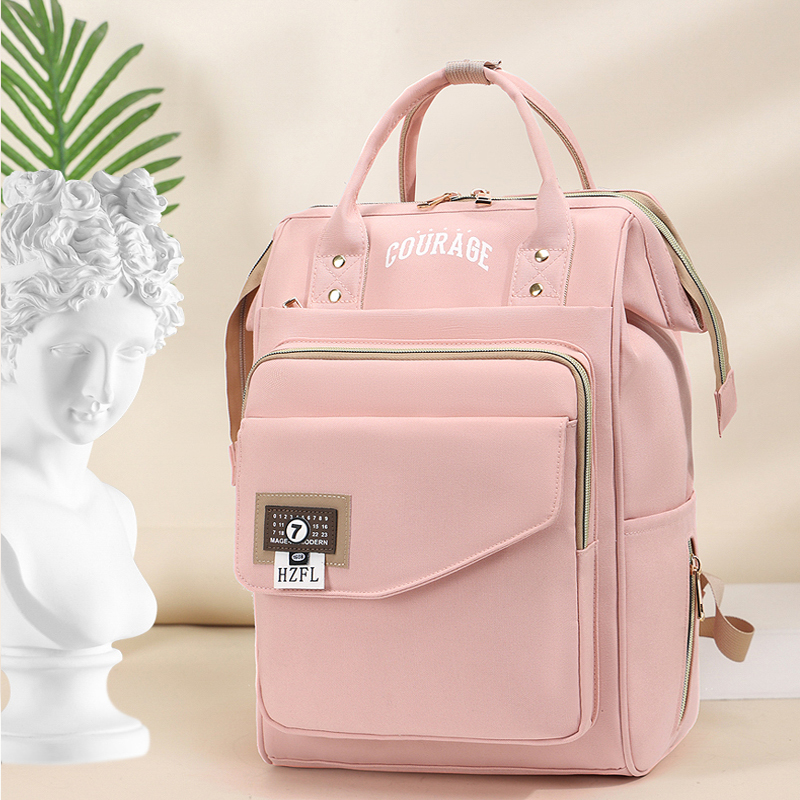 New large-capacity backpacks for moms, mommy bags, multi-functional bags for infants and toddlers, and lightweight outdoor bags for babies' travel