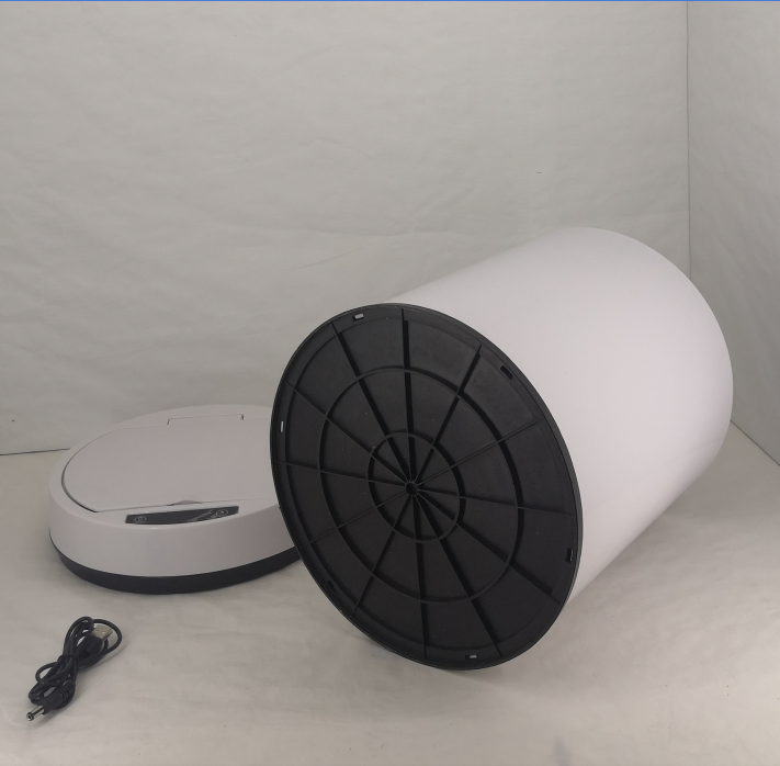 Stainless steel smart trash can with automatic sensing function for living room, office and home use. The kicking bucket can be used for gift storage with intelligent sensing pic 8