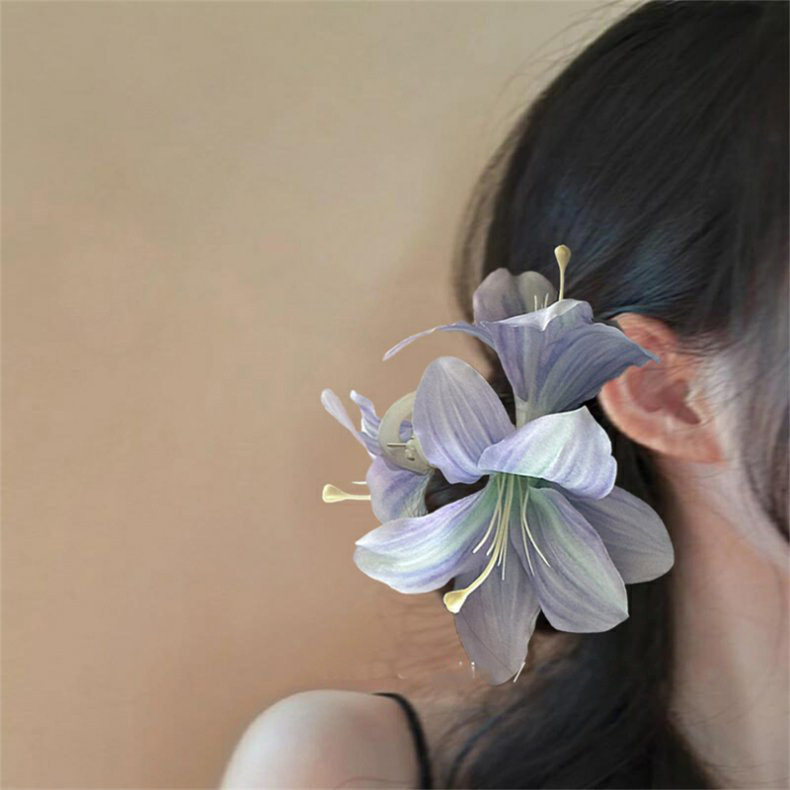 超仙氛围感仿真百合花朵发夹唯美高级感后脑勺盘发鲨鱼夹发抓头饰详情5