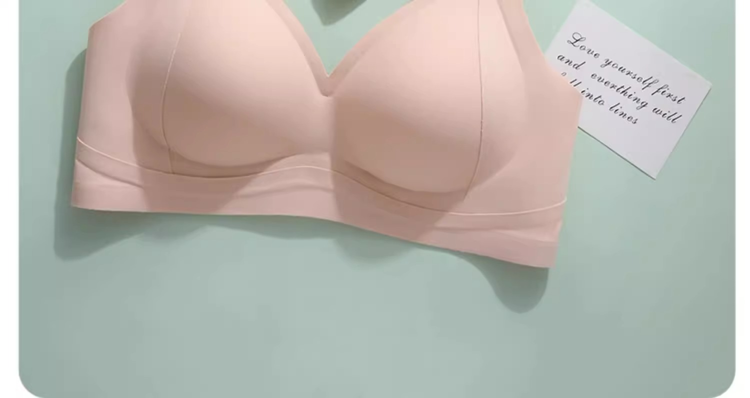 This bra is designed to accentuate small breasts and make them look larger. It is lightweight, seamless, and has no empty cups. It helps to tuck in breasts and prevent sagging pic 26