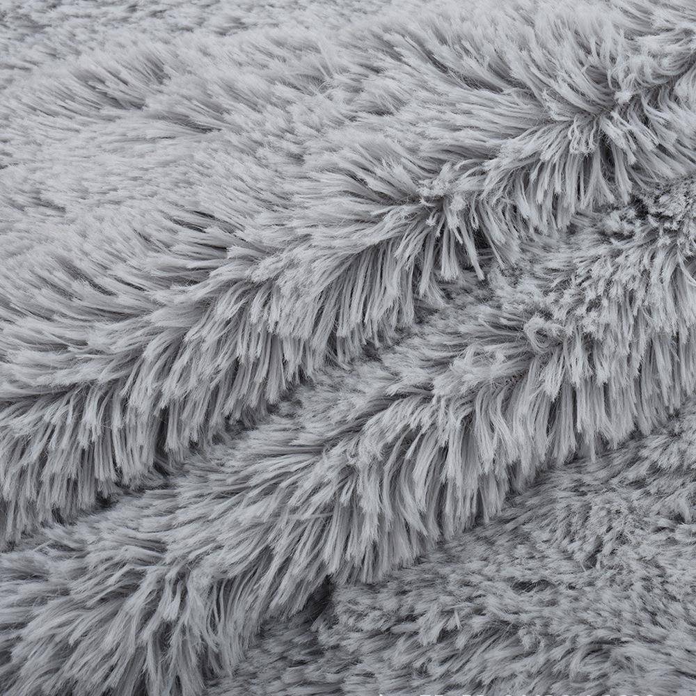 We have 20mm peacock velvet fabric, 20mm matte PV velvet long plush fabric for clothing, toys and throw pillows in stock Item Picture