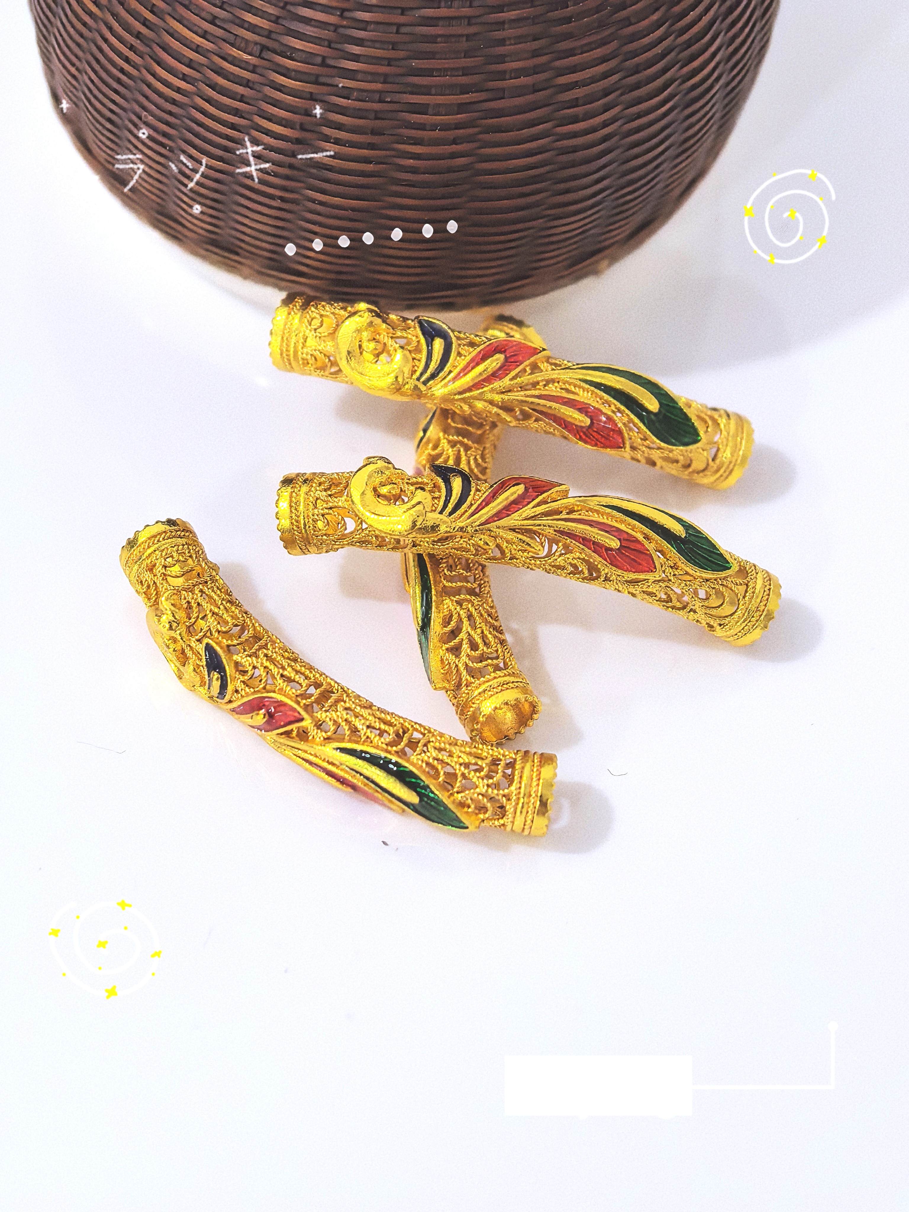 High-preservation color sand gold phoenix Flying elbow pipe fittings Auspicious and prosperous Phoenix hollowed-out enamel color jewelry retro wholesale pic 3
