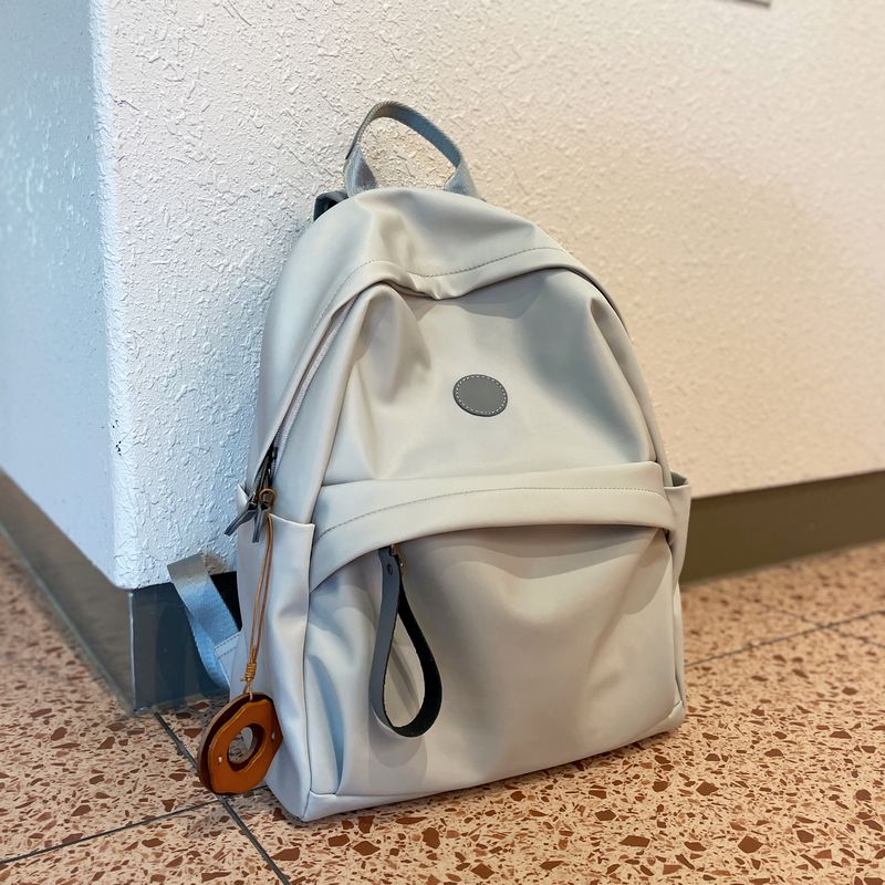 高级牛津布旅游双肩包女2025新款大容量女士背包轻便户外时尚防水