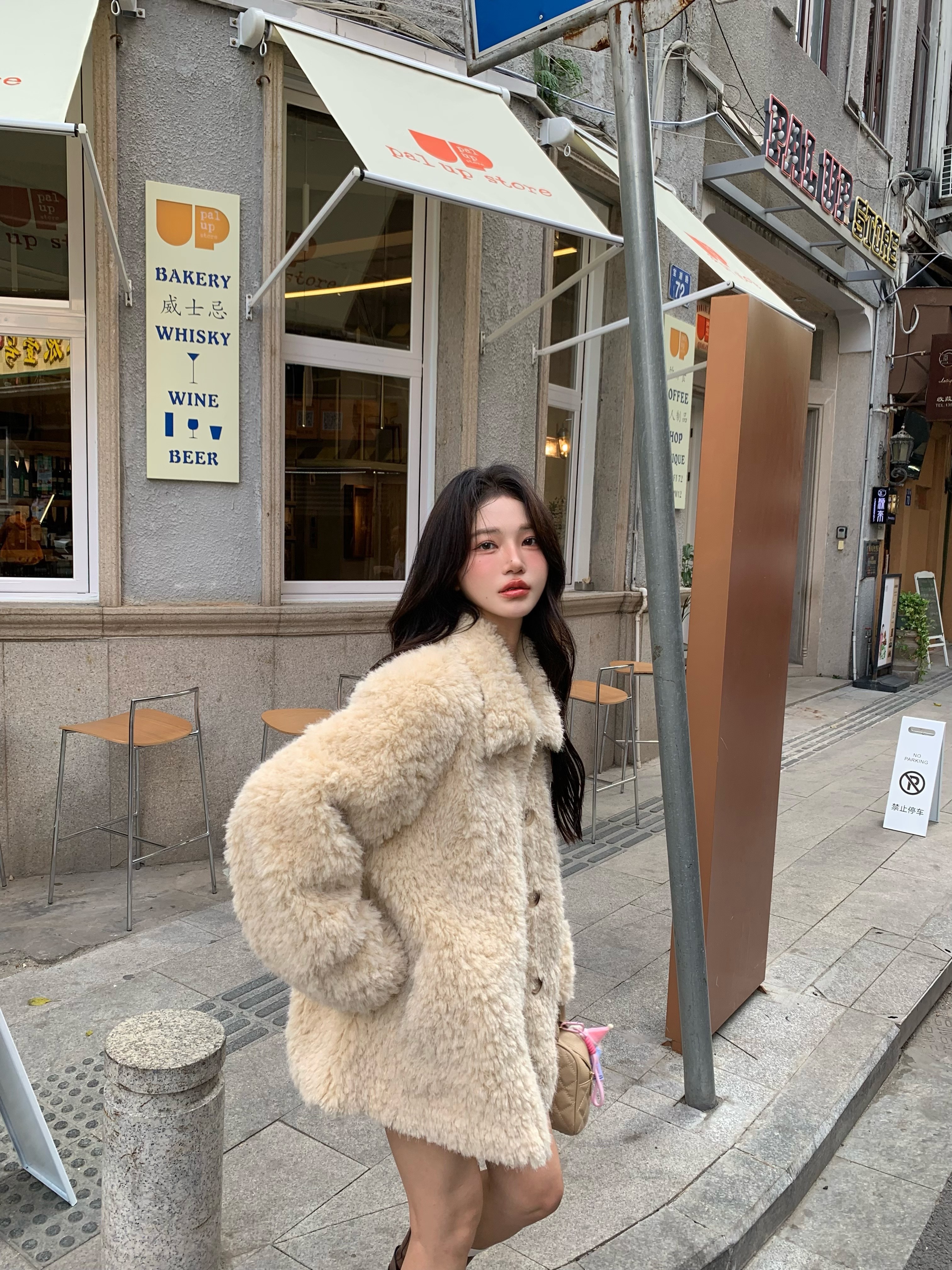 纸片人宽松V领泰迪绒羊剪绒环保皮草皮毛一体羊羔毛毛外套女秋冬详情23
