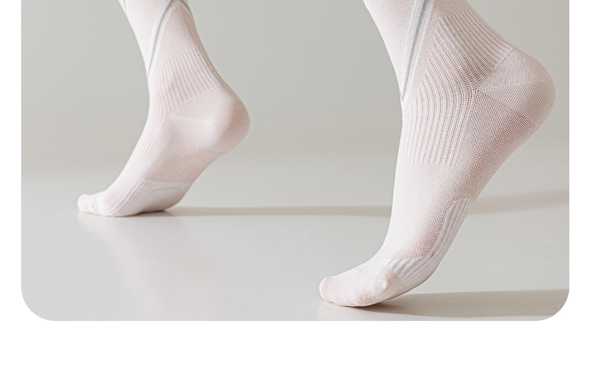 Road cycling socks for men and women, reflective bicycles, outdoor hiking socks, professional sports pressure calf running socks pic 3