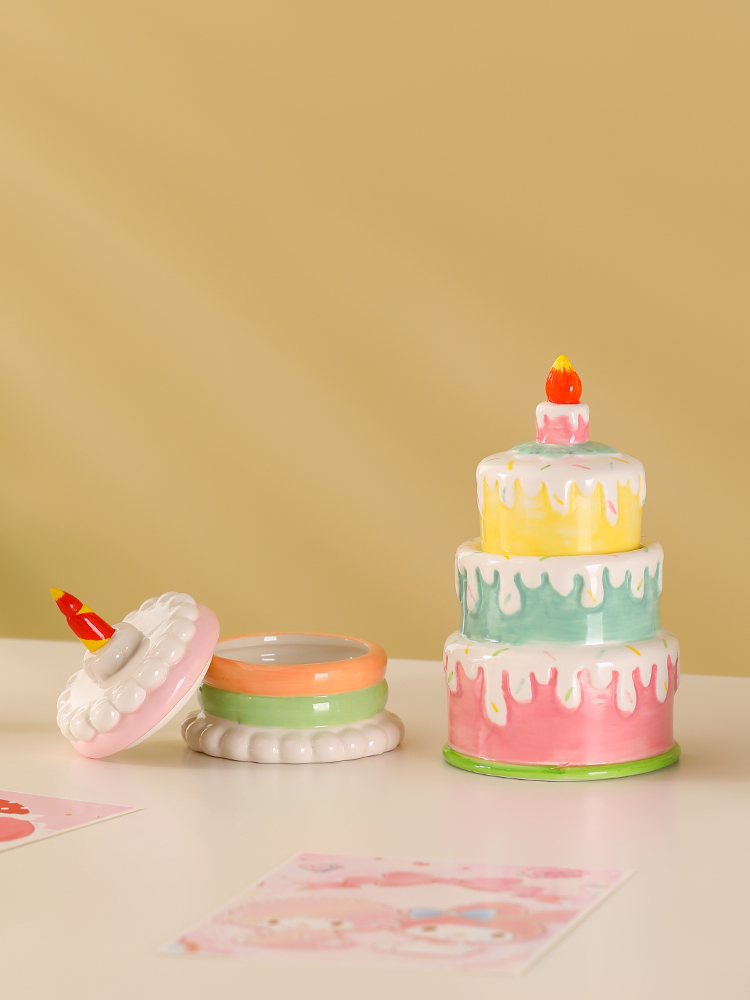 创意情人节礼物可爱送女友礼物少女心陶瓷蛋糕首饰干果零食收纳罐陶瓷蛋糕架白底实物图