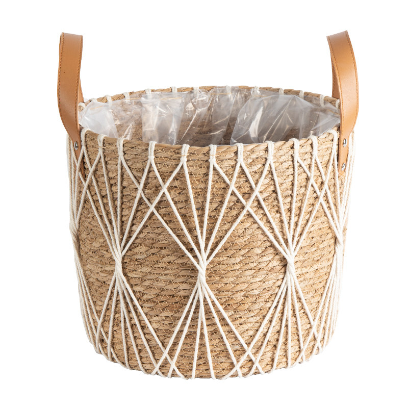 وعاء من الزهور المصنوعة يدوياً من طراز آند آند آند وينز Item Picture