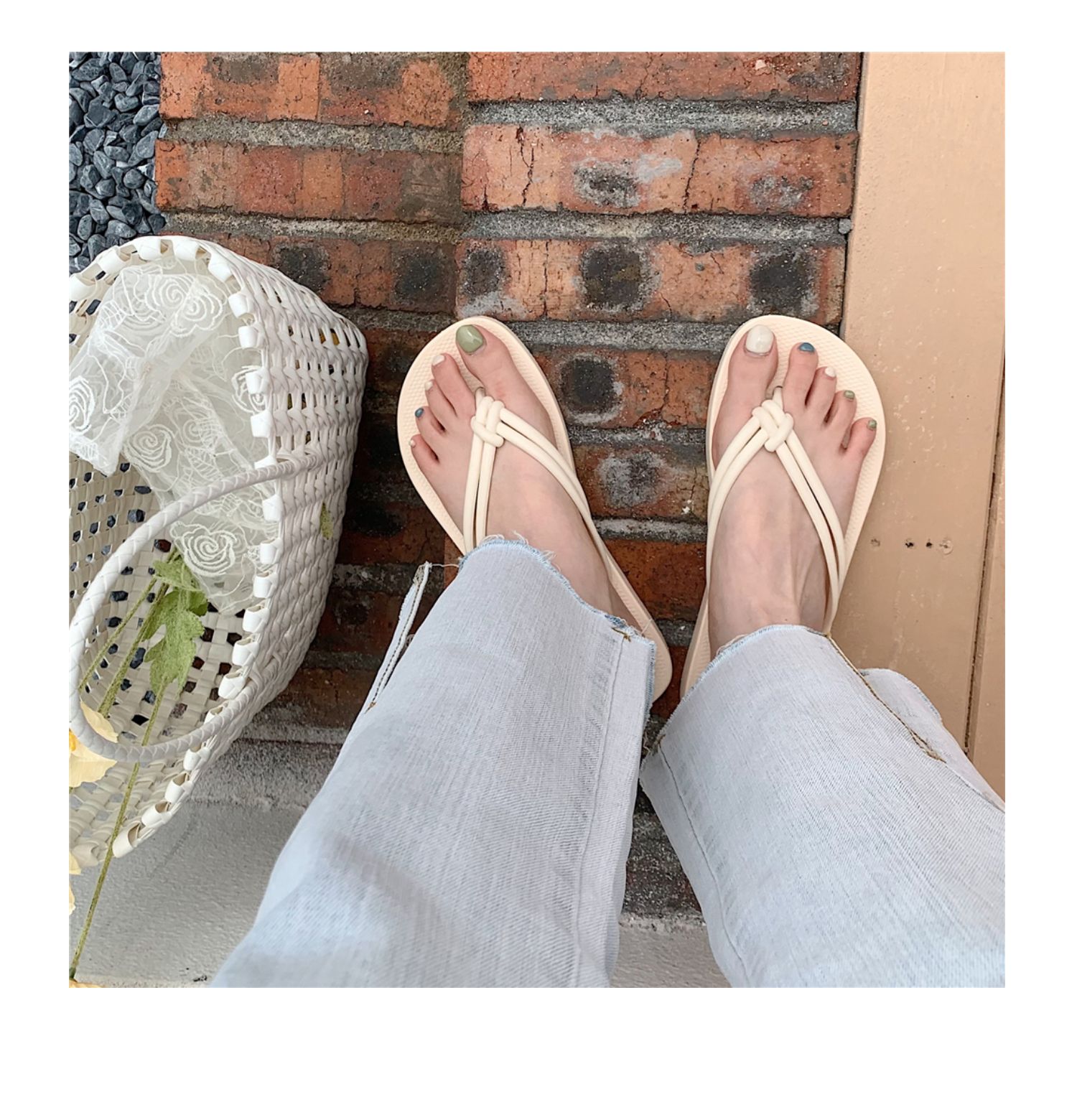 日式新款网红ins时尚休闲人字拖女夏外穿防滑洗澡夹脚凉拖鞋沙滩详情10