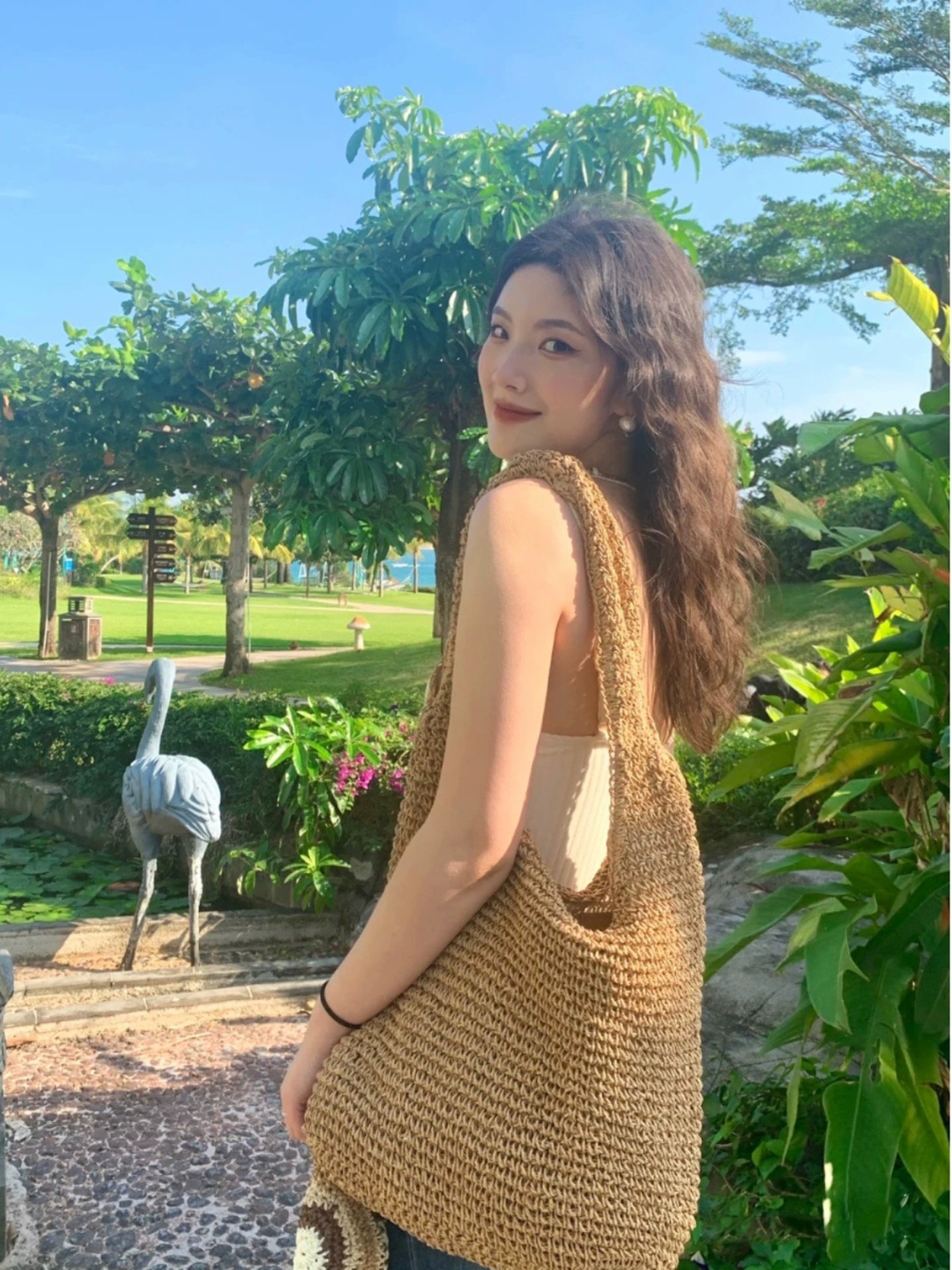 草编包女2023新款夏季海边度假沙滩包单肩包森系手工编织包大容量详情3